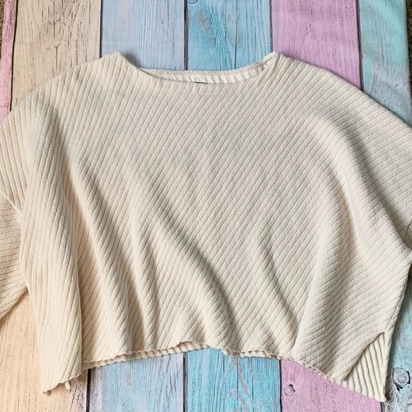 Free people cream oversized cropped sweater - Picture 2 of 7